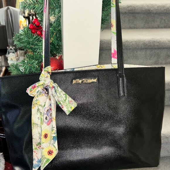 Betsey Johnson XO Zaria Tote & Floral Scarf Accent - Picture 1 of 16